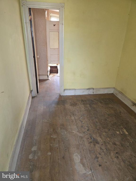 113 W WISHART ST, PHILADELPHIA, PA 19133 — photo 5