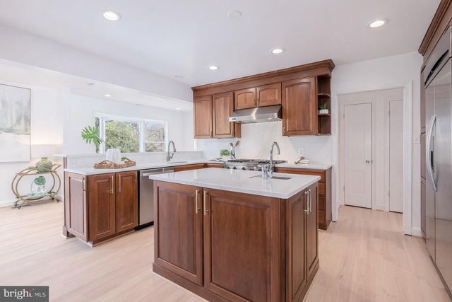 7303 HONEYWELL LN, Bethesda, MD 20814