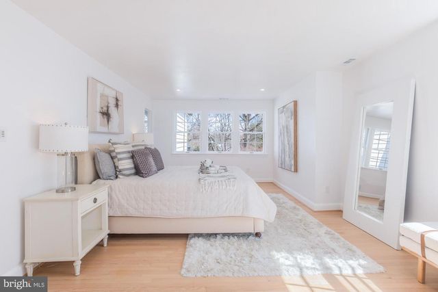 7303 HONEYWELL LN, Bethesda, MD 20814