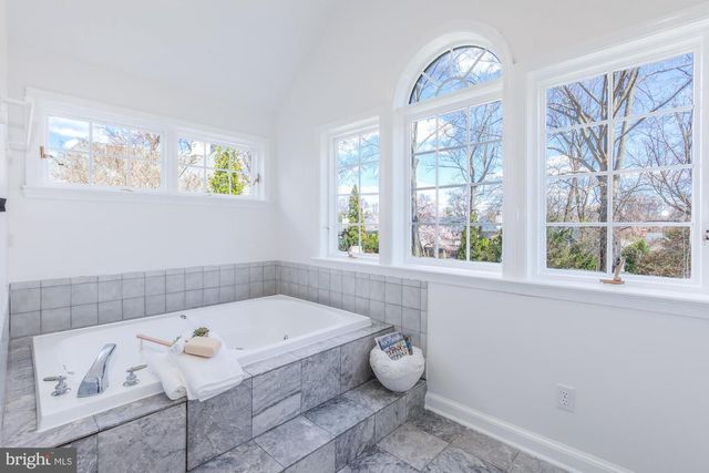 7303 HONEYWELL LN, Bethesda, MD 20814