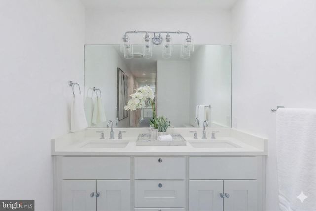 7303 HONEYWELL LN, Bethesda, MD 20814