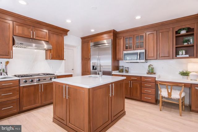 7303 HONEYWELL LN, Bethesda, MD 20814