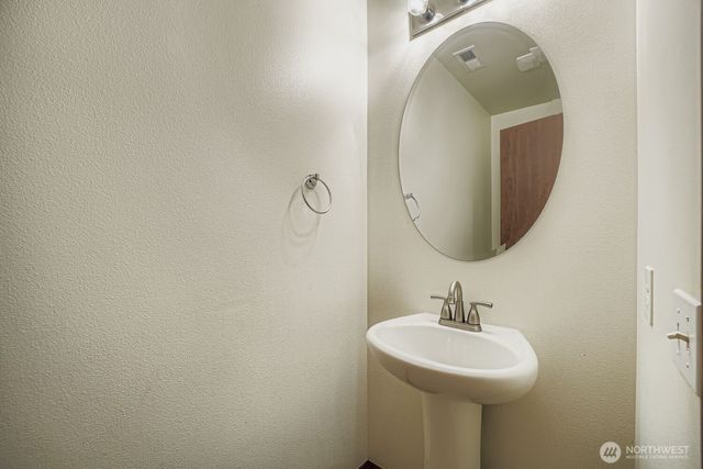 10014 Dragt Street SE, Yelm, WA 98597