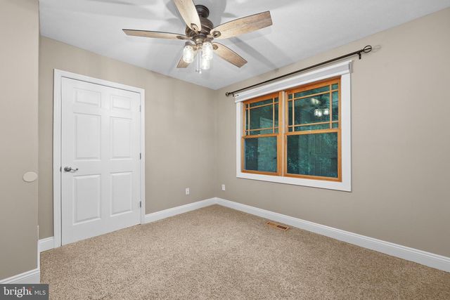 11953 FALLING CREEK DR, Manassas, VA 20112