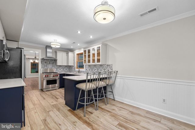 11953 FALLING CREEK DR, Manassas, VA 20112