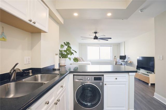 2479 Peachtree NE Road 611, Atlanta, GA 30305