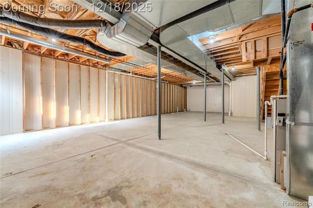 1030 Lorenzo Court, Troy, MI 48085