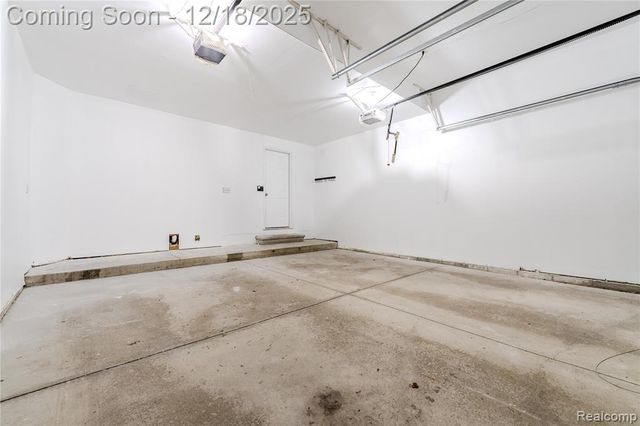 1030 Lorenzo Court, Troy, MI 48085