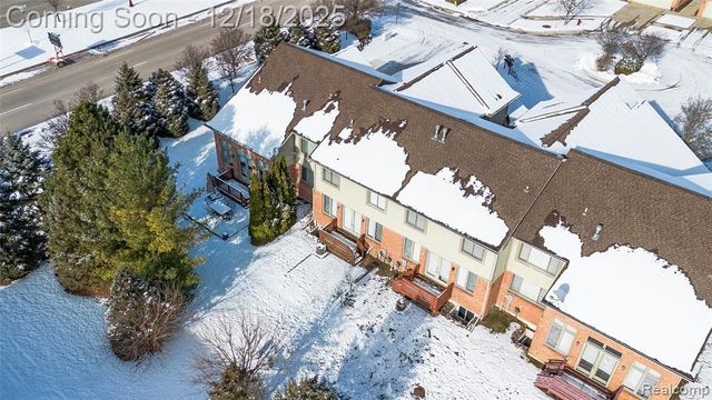 1030 Lorenzo Court, Troy, MI 48085