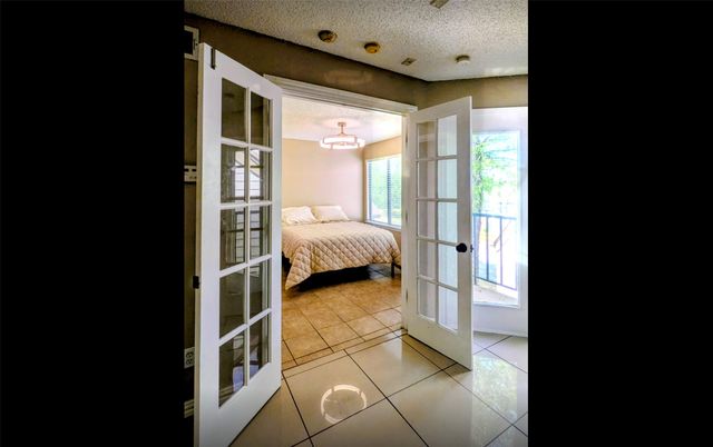 2312 Balsam Drive A303, Arlington, TX 76006