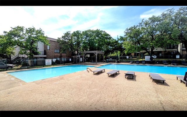 2312 Balsam Drive A303, Arlington, TX 76006