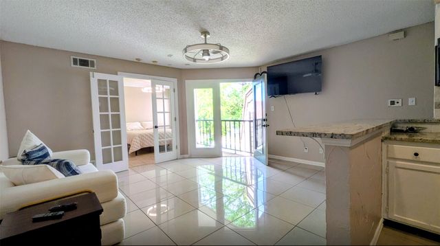 2312 Balsam Drive A303, Arlington, TX 76006