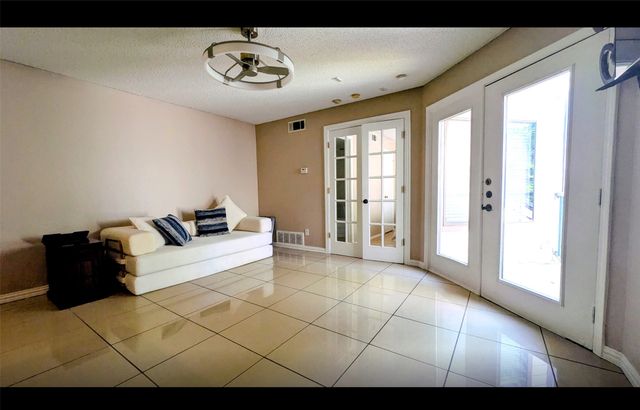 2312 Balsam Drive A303, Arlington, TX 76006