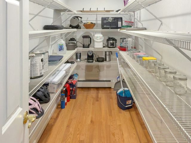 46 Prospect Ave, Hull, MA 02045