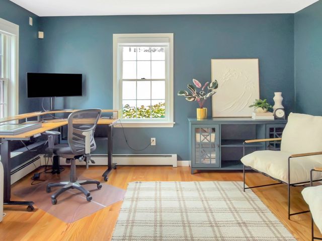 46 Prospect Ave, Hull, MA 02045