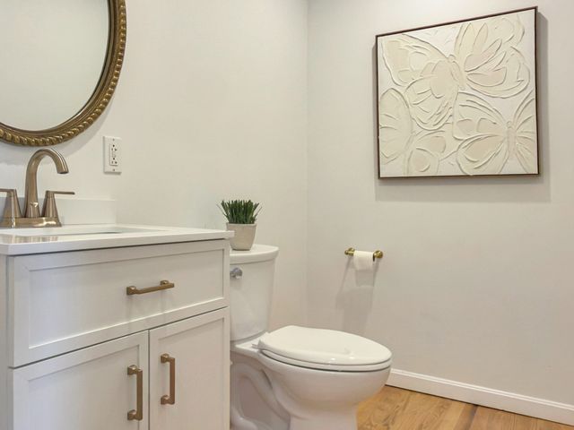 46 Prospect Ave, Hull, MA 02045