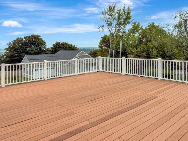 46 Prospect Ave, Hull, MA 02045