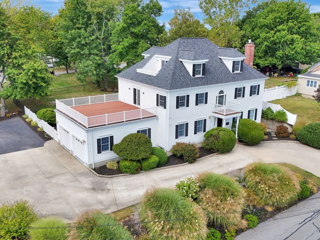 46 Prospect Ave, Hull, MA 02045