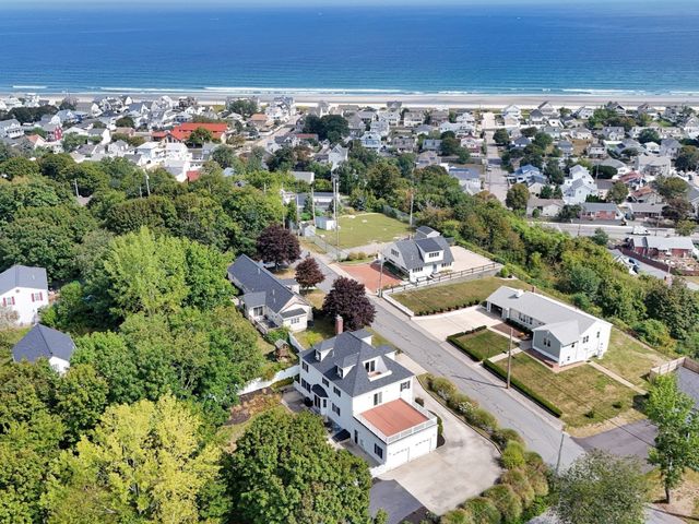 46 Prospect Ave, Hull, MA 02045