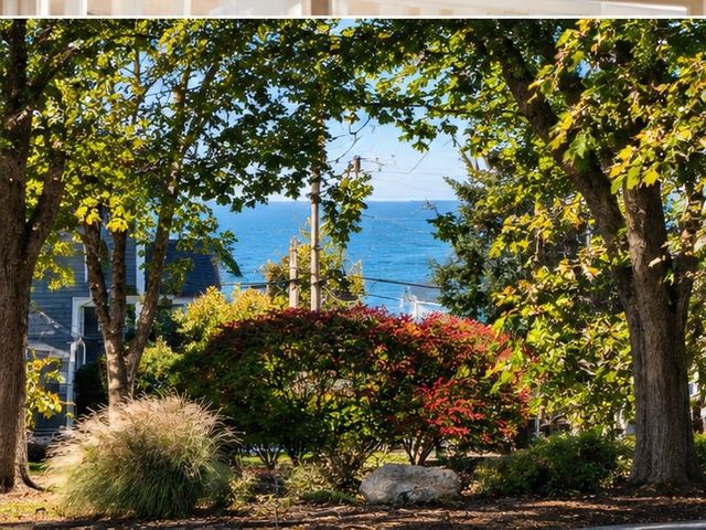 46 Prospect Ave, Hull, MA 02045