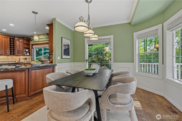 12385 166th Court NE, Redmond, WA 98052