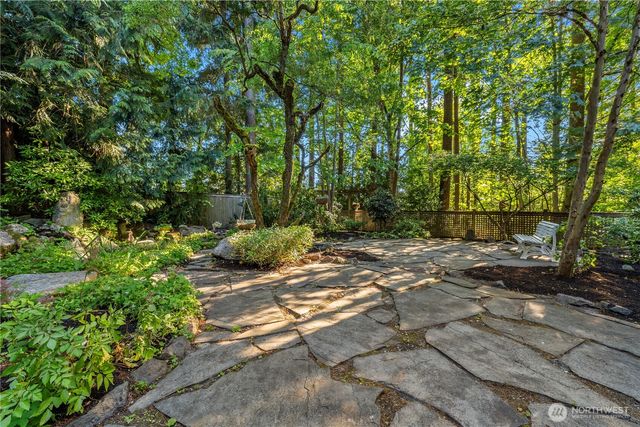 12385 166th Court NE, Redmond, WA 98052