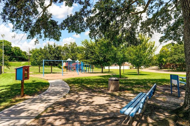 1210 Forest Home Drive, Houston, TX 77077