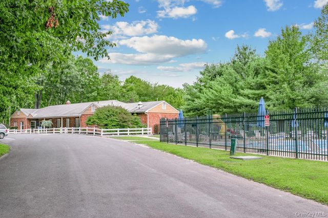 117 White Birch Trail, Bloomingburg, NY 12721