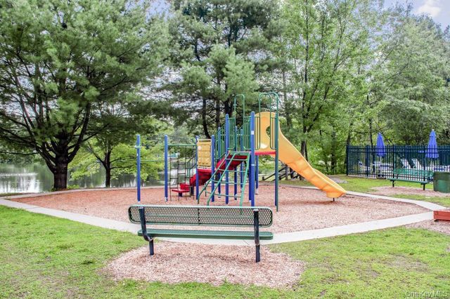 117 White Birch Trail, Bloomingburg, NY 12721