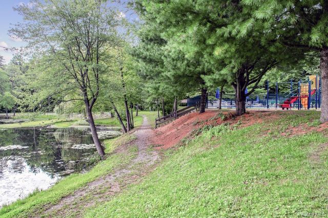 117 White Birch Trail, Bloomingburg, NY 12721