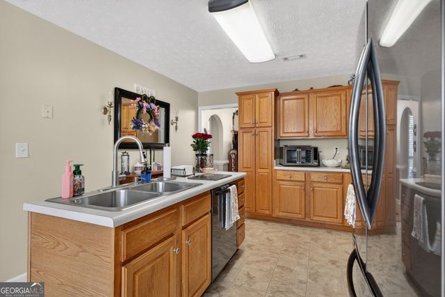 331 Patrick Circle, Jenkinsburg, GA 30234