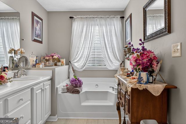 331 Patrick Circle, Jenkinsburg, GA 30234