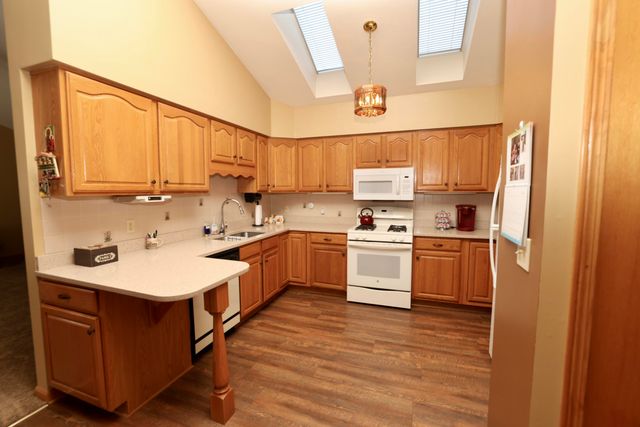 322 Valley Court, Lowell, IN 46356