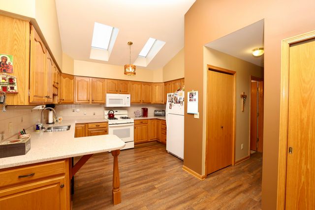 322 Valley Court, Lowell, IN 46356