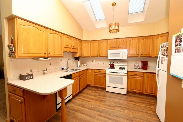 322 Valley Court, Lowell, IN 46356