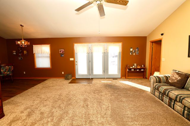 322 Valley Court, Lowell, IN 46356