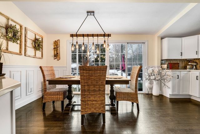 90 Elm St, Swansea, MA 02777