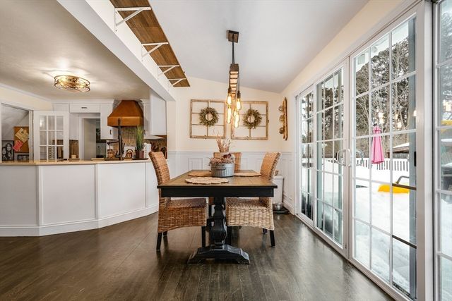 90 Elm St, Swansea, MA 02777