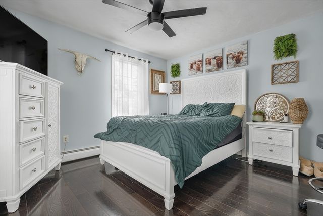 90 Elm St, Swansea, MA 02777