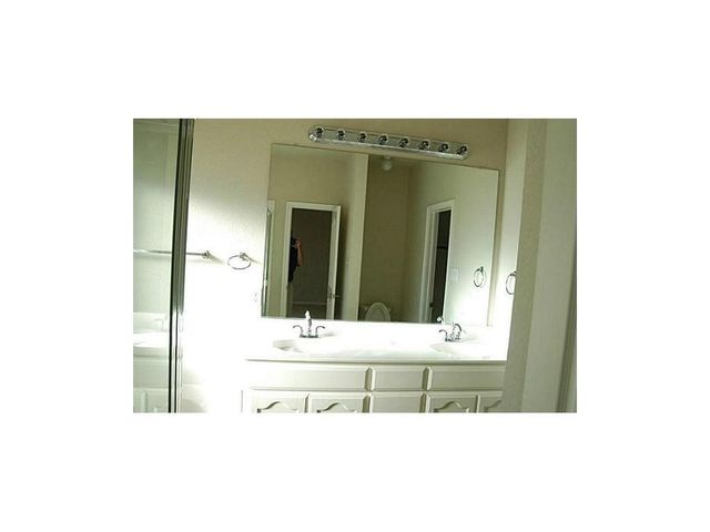 5017 Bedfordshire Drive, Fort Worth, TX 76135