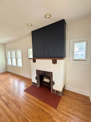 1957 S Market, Wichita, KS 67211