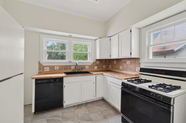 1957 S Market, Wichita, KS 67211