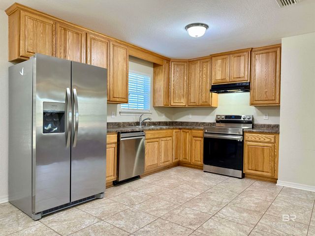 125 Bethea Road, Brewton, AL 36426