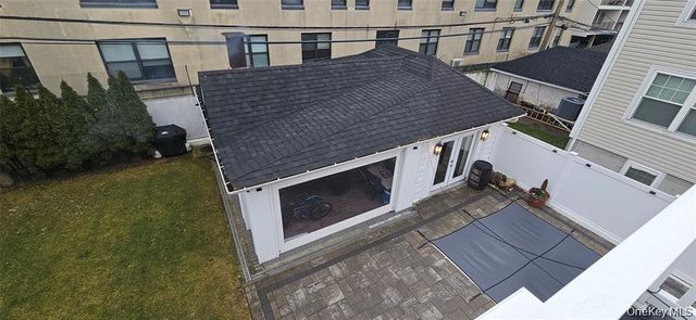 218 W Chester Street, Long Beach, NY 11561