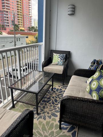 2200 NE 33RD Avenue 3E, Fort Lauderdale, FL 33305