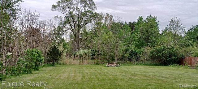 4525 W Water Street, Kimball Township, MI 48074