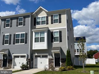 1534 HUDSON VIEW RD, Essex, MD 21221