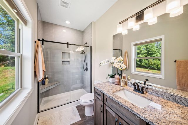 71 Banks Creek Road, Burnsville, NC 28714