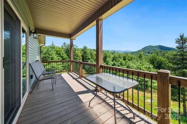 71 Banks Creek Road, Burnsville, NC 28714