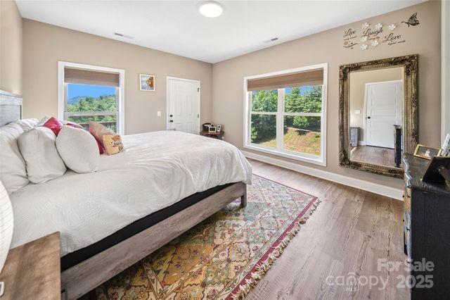 71 Banks Creek Road, Burnsville, NC 28714